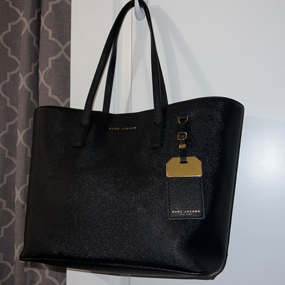 Marc Jacobs Large Saffiano Leather Tote Bag